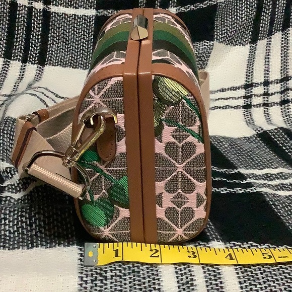 Kate Spade flower jacquard bijou cherry green stripe crossbody - Picture 10 of 10
